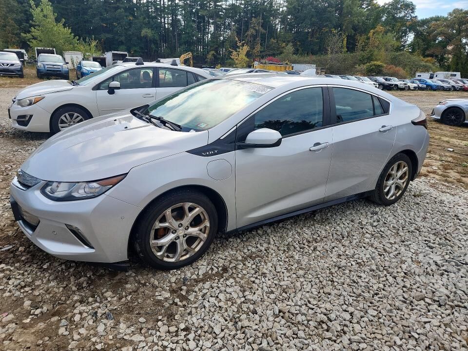 2017 CHEVROLET Volt