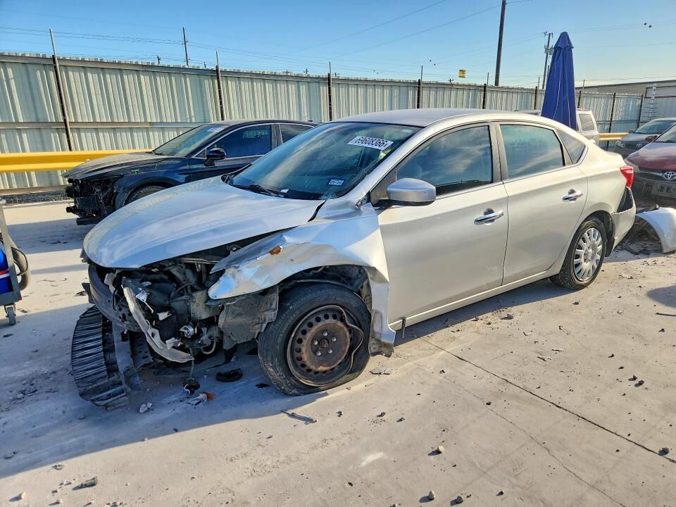 2016 NISSAN Sentra