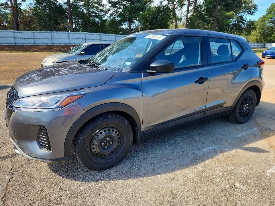 2023 NISSAN Kicks