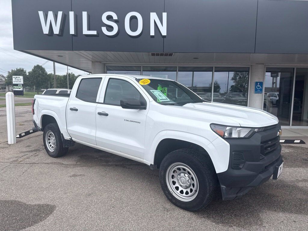 2023 CHEVROLET Colorado
