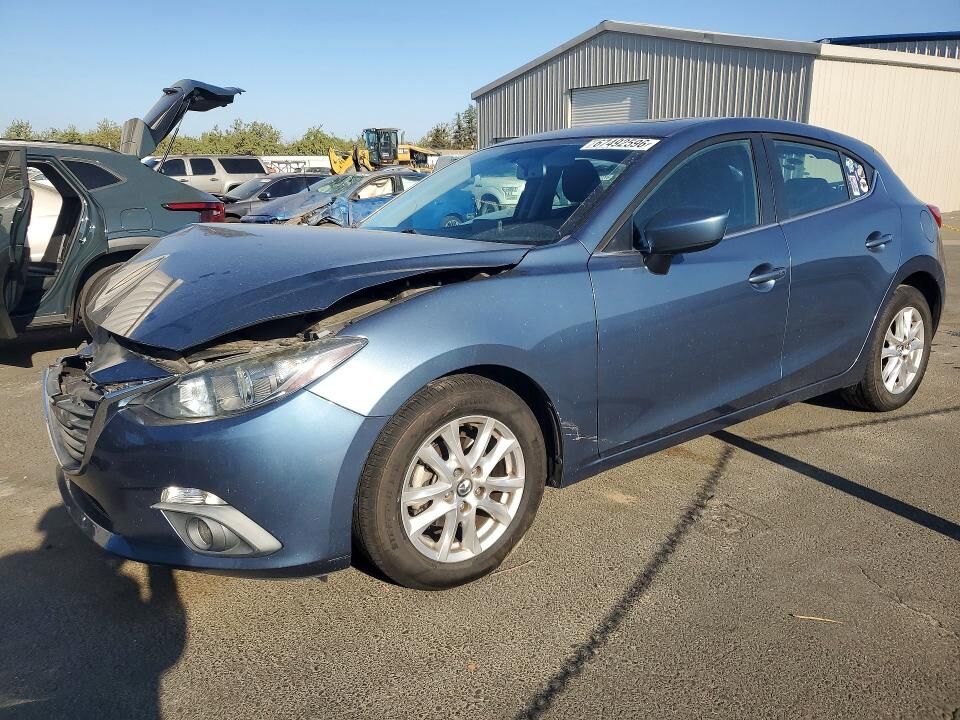 2016 MAZDA Mazda3