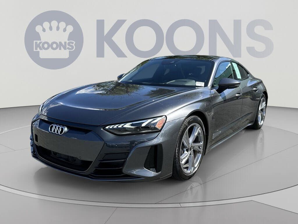 2024 AUDI e-tron GT