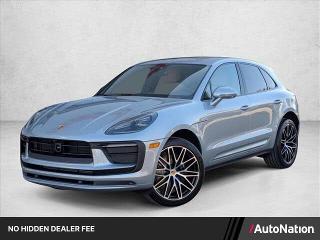 2026 PORSCHE Macan