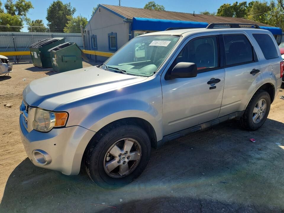 2010 FORD Escape