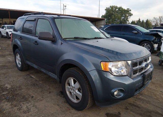 2010 FORD Escape