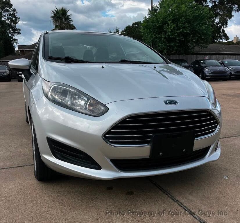 2016 FORD Fiesta