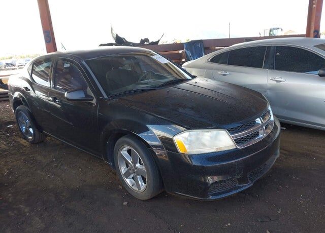 2013 DODGE Avenger