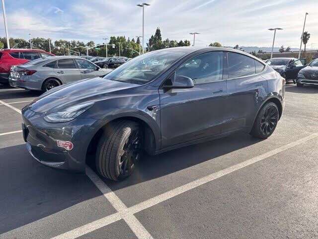 2020 TESLA Model Y