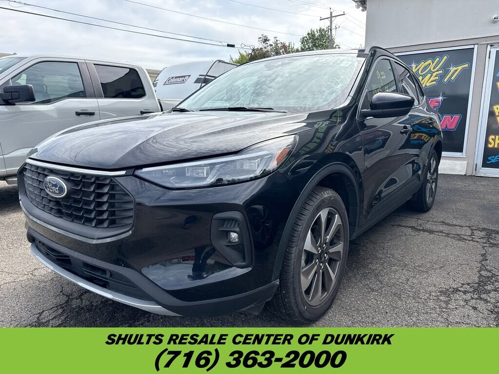 2025 FORD Escape