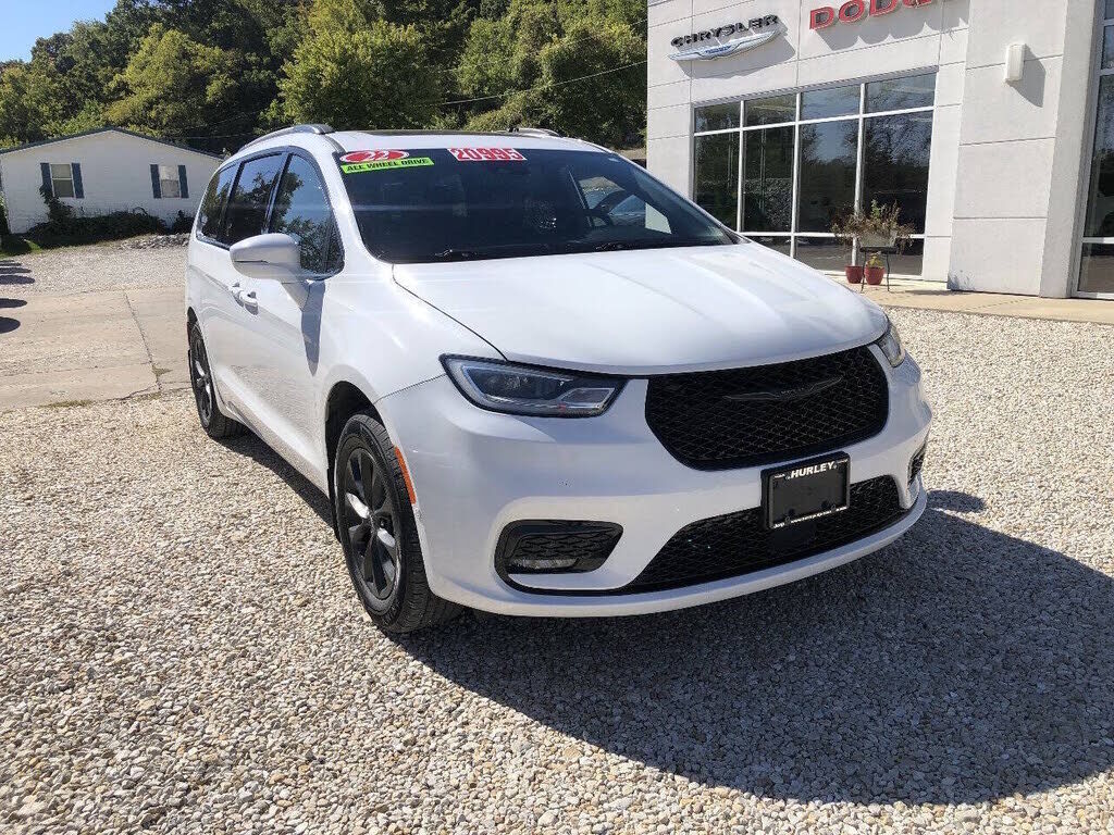 2022 CHRYSLER Pacifica