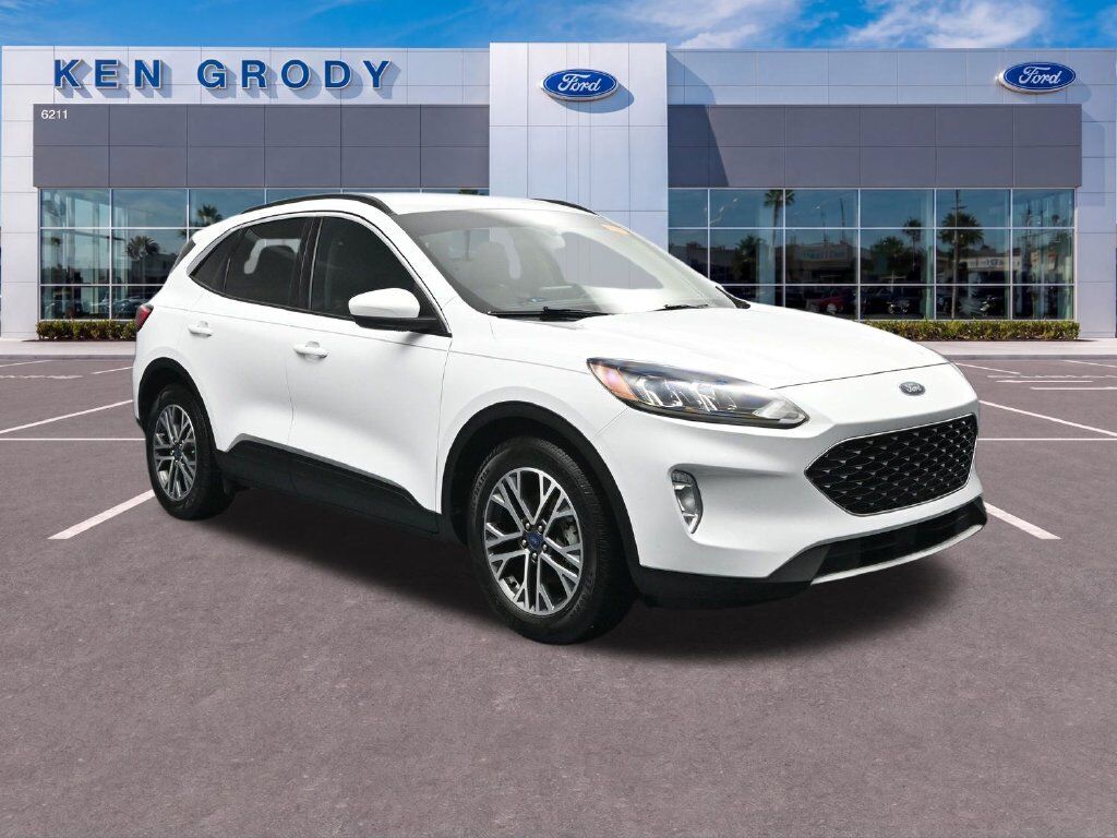 2020 FORD Escape