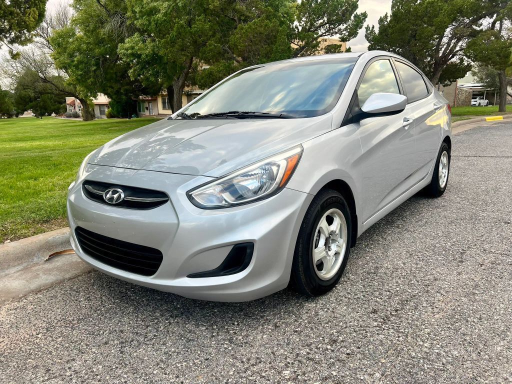 2016 HYUNDAI Accent