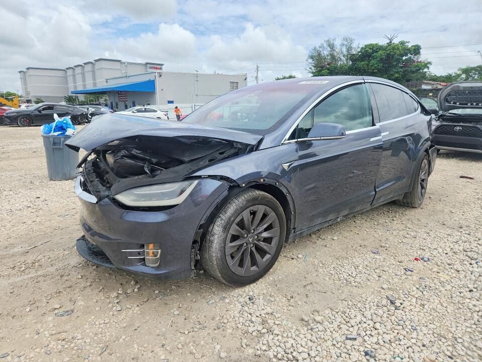 2018 TESLA Model X