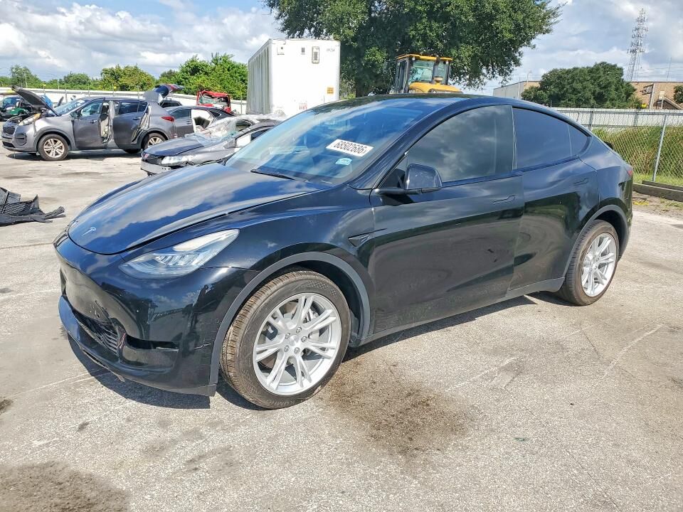 2022 TESLA Model Y