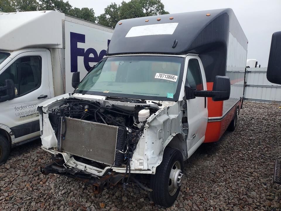 2020 CHEVROLET Express