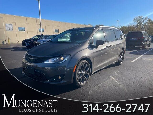 2019 CHRYSLER Pacifica