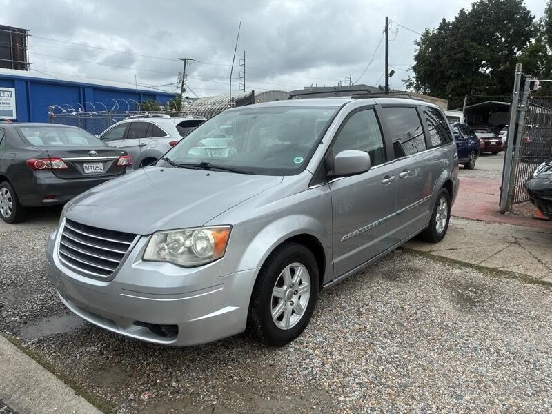 2013 CHRYSLER Town and Country