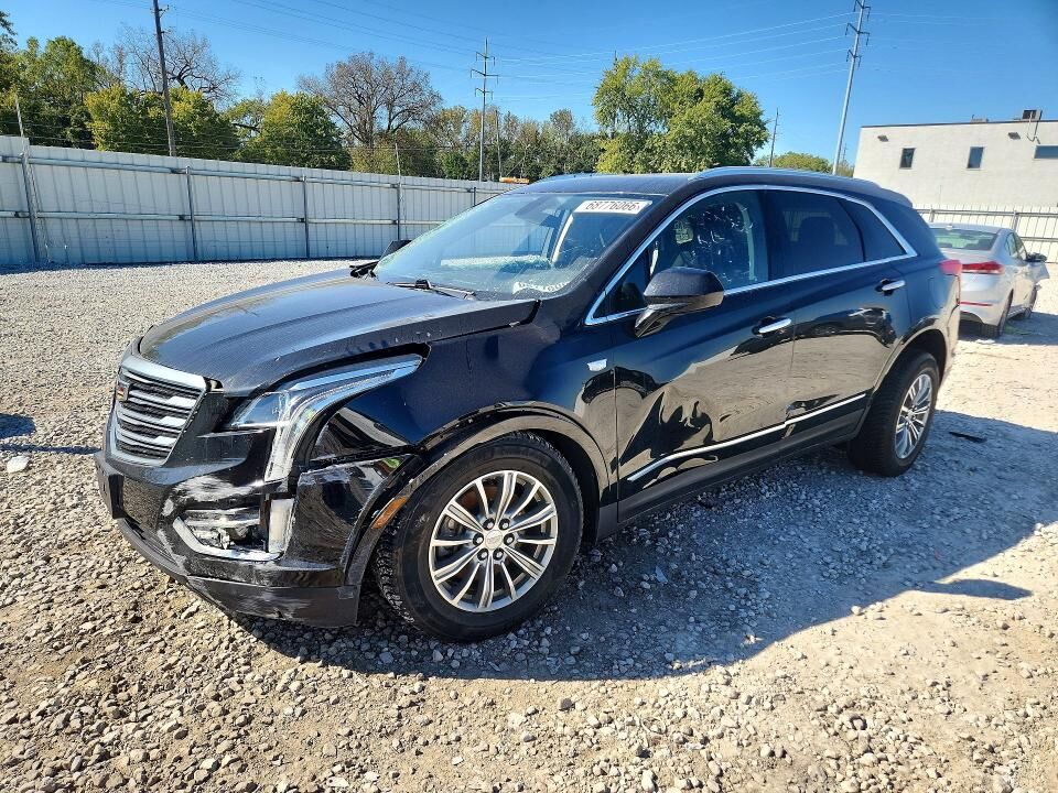 2017 CADILLAC XT5