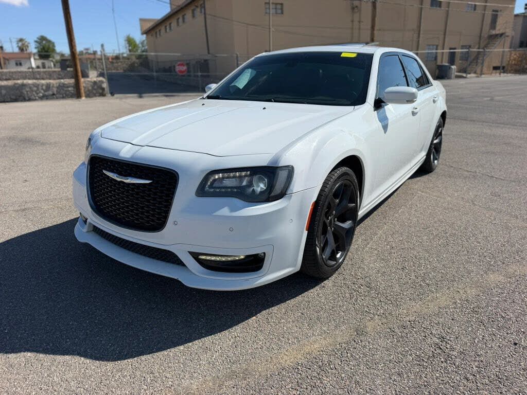 2018 CHRYSLER 300