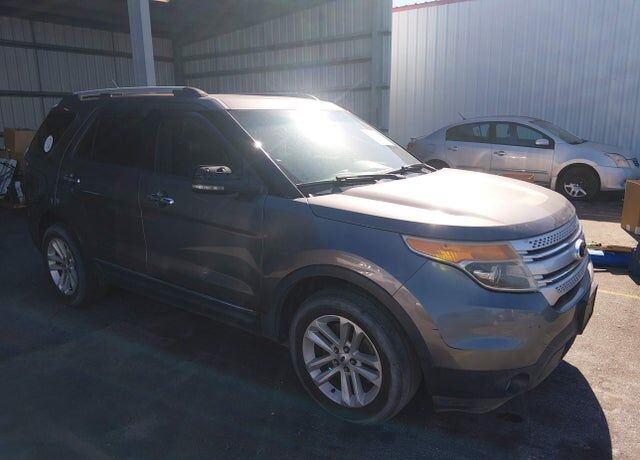 2013 FORD Explorer