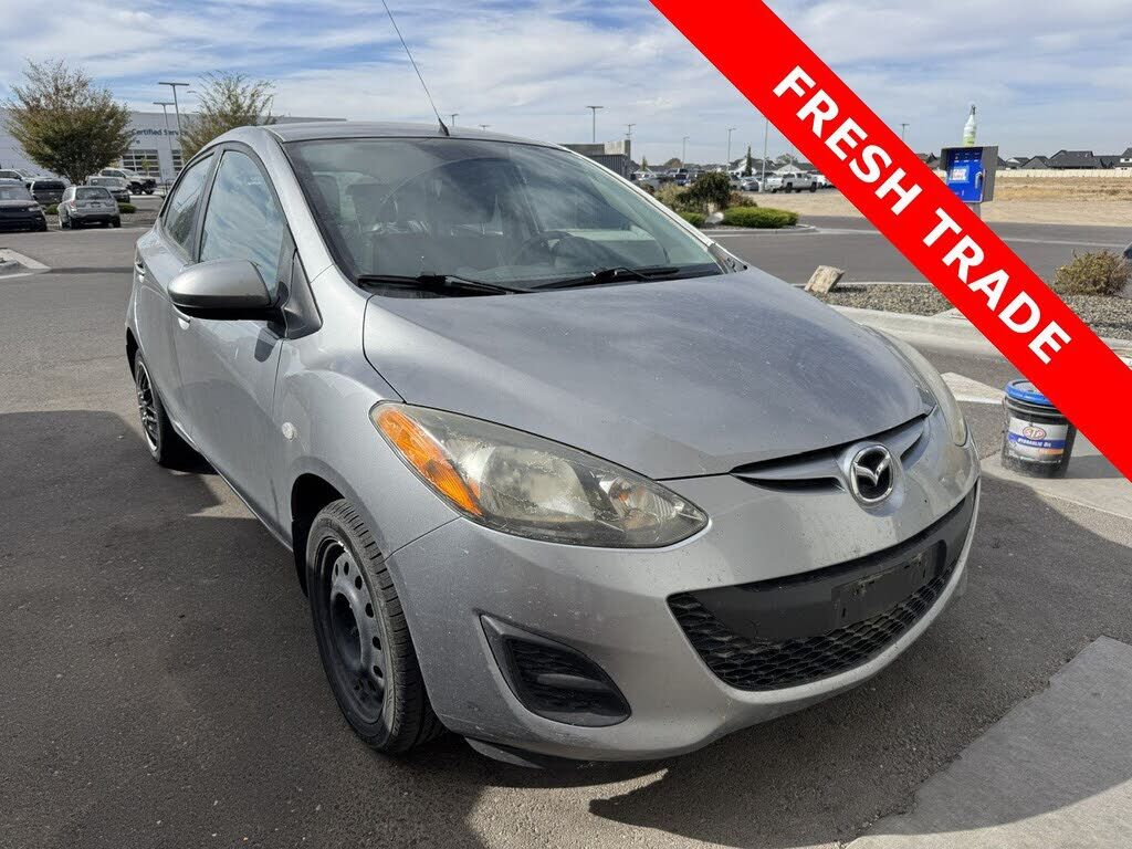 2014 MAZDA Mazda2