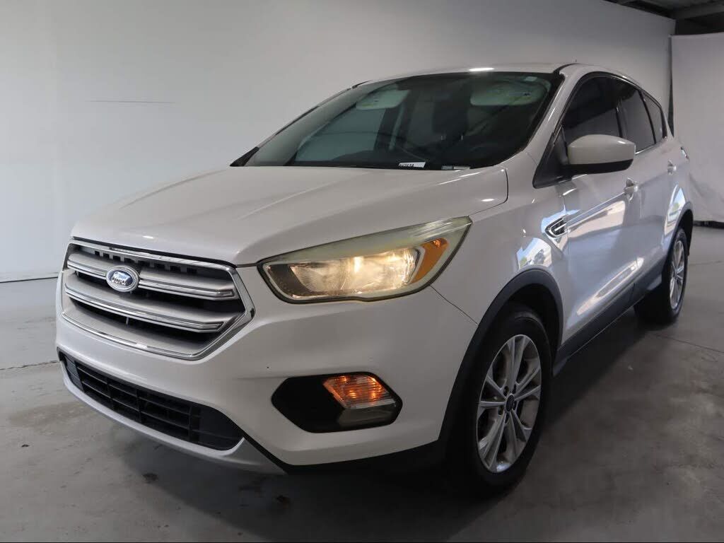 2017 FORD Escape
