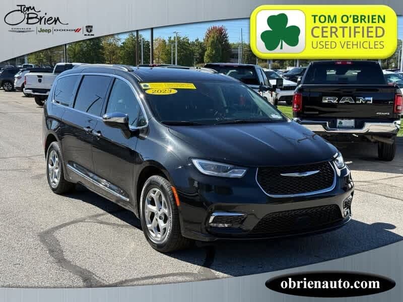 2023 CHRYSLER Pacifica