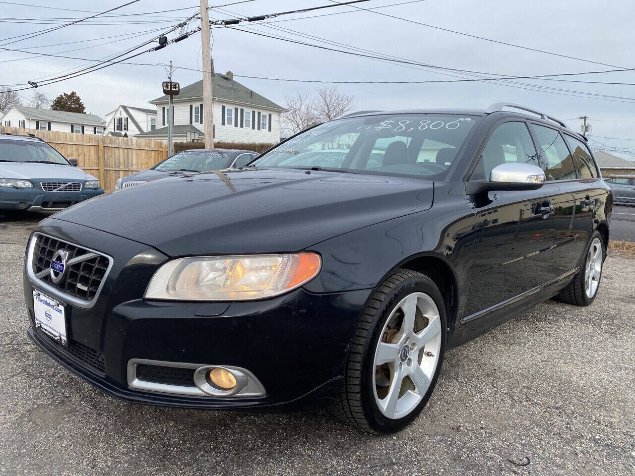 2010 VOLVO V70
