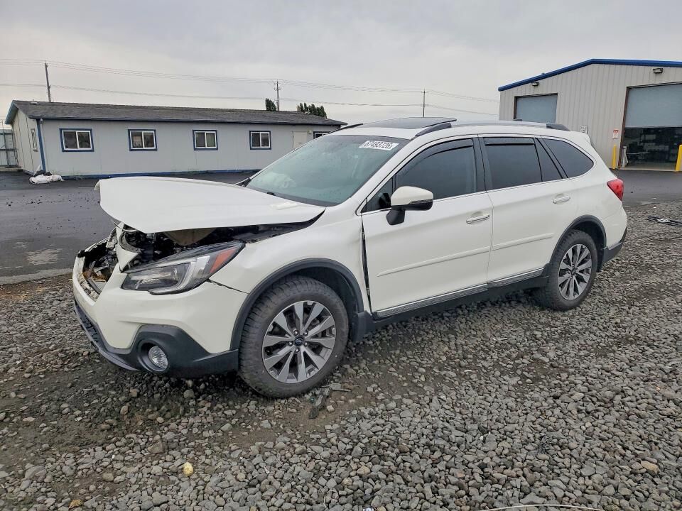 2018 SUBARU Outback