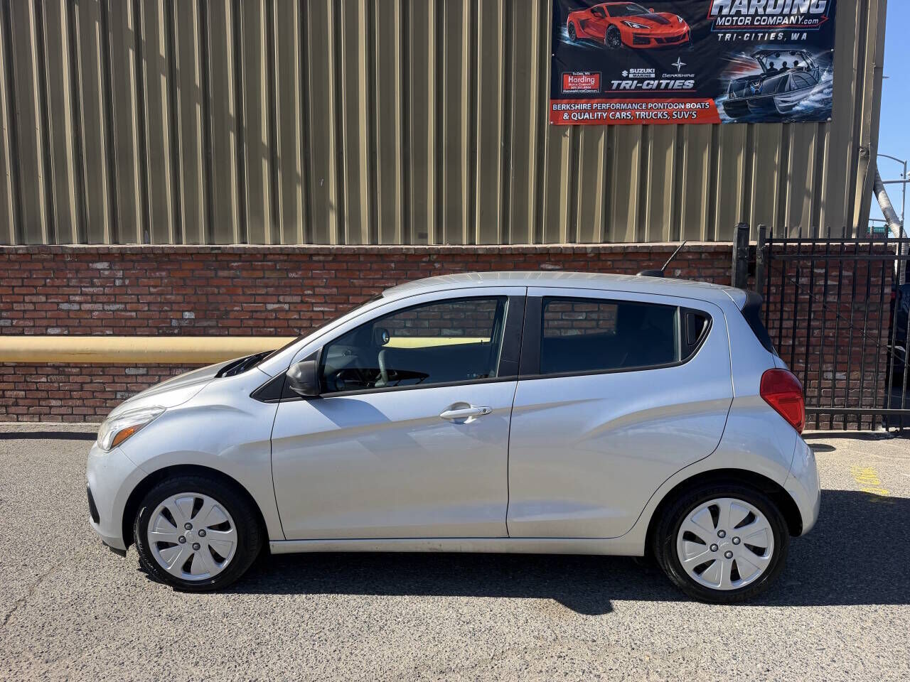 2017 CHEVROLET Spark