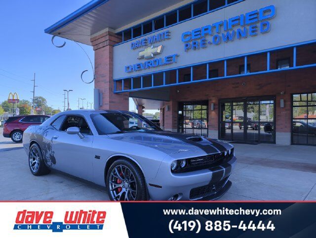 2017 DODGE Challenger