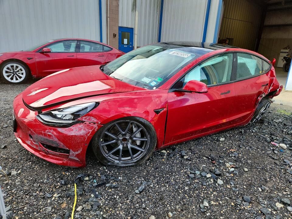 2022 TESLA Model 3