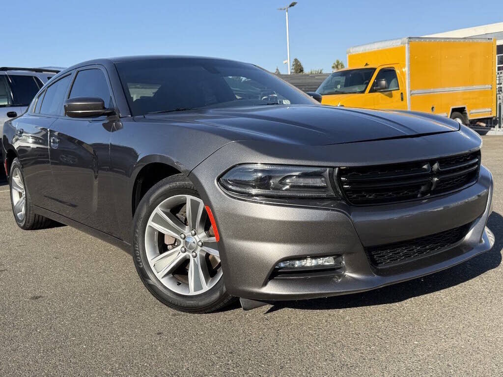 2017 DODGE Charger