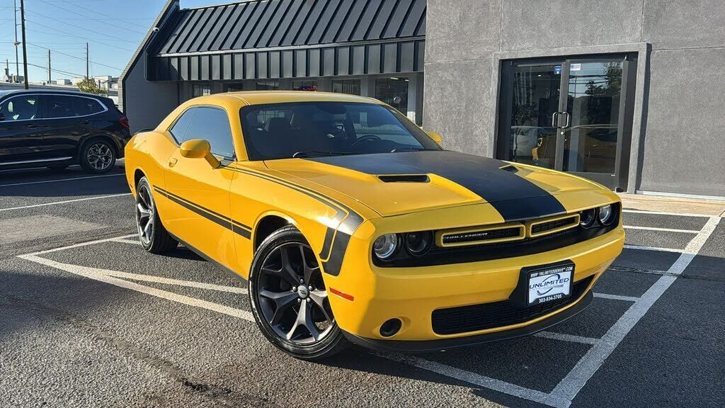 2017 DODGE Challenger