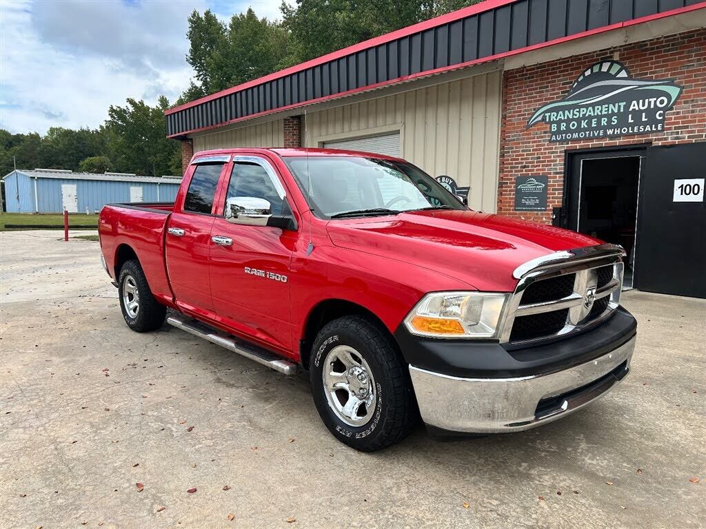 2011 DODGE Ram