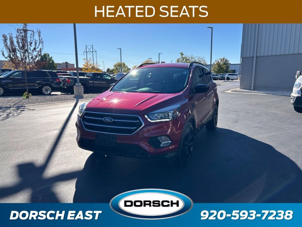 2017 FORD Escape