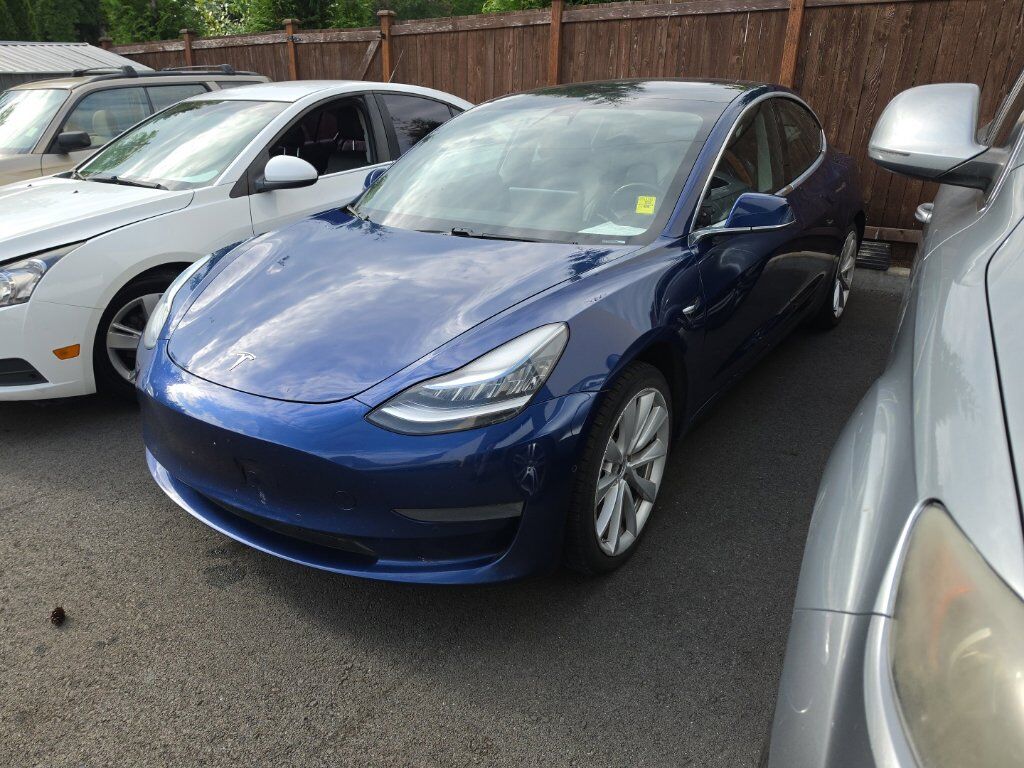 2020 TESLA Model 3