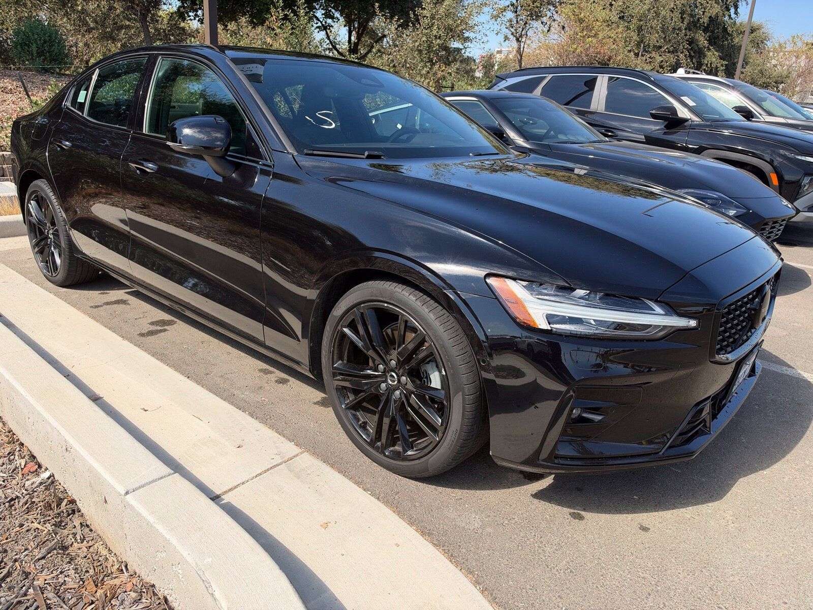 2024 VOLVO S60