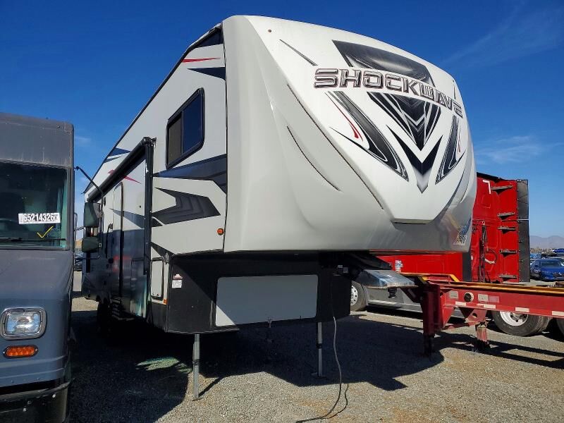 2020 FOREST RIVER Shockwave Toy Hauler