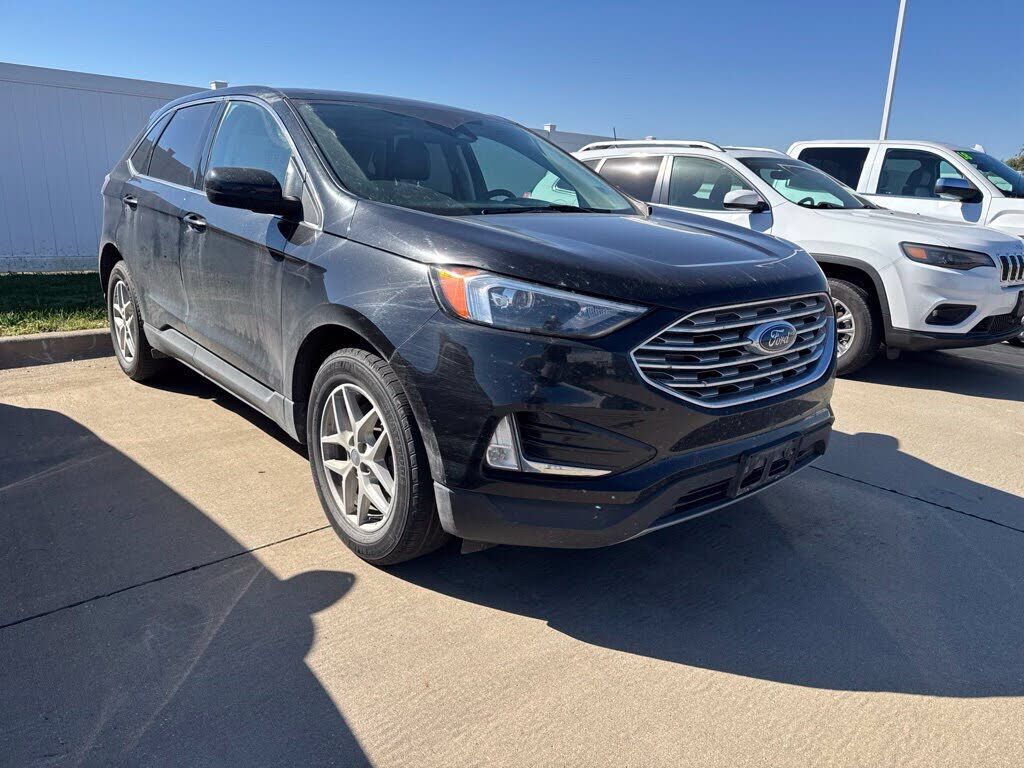 2022 FORD Edge