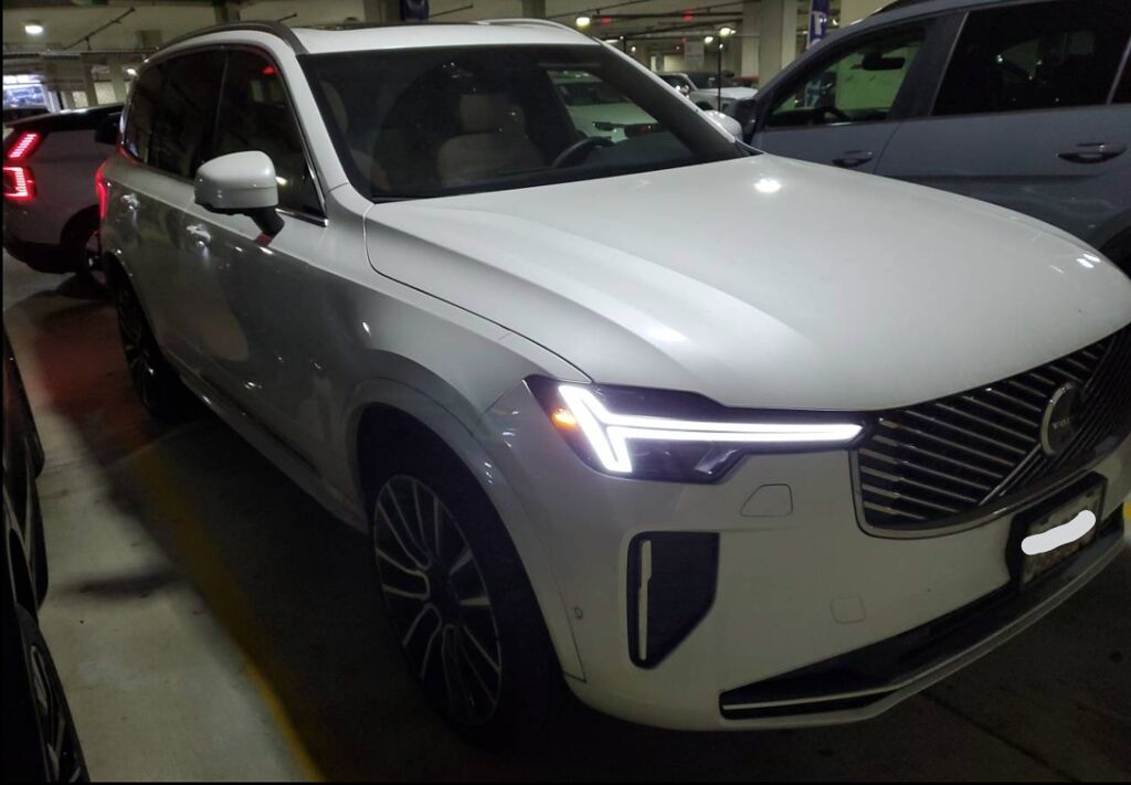 2026 VOLVO XC90