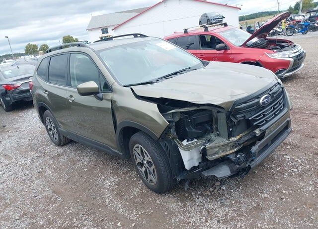 2024 SUBARU Forester