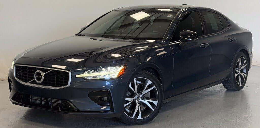 2019 VOLVO S60