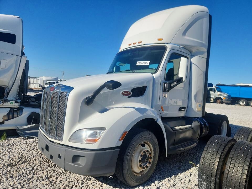 2018 PETERBILT 579