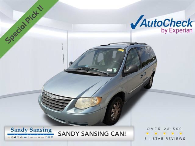 2005 CHRYSLER Town and Country