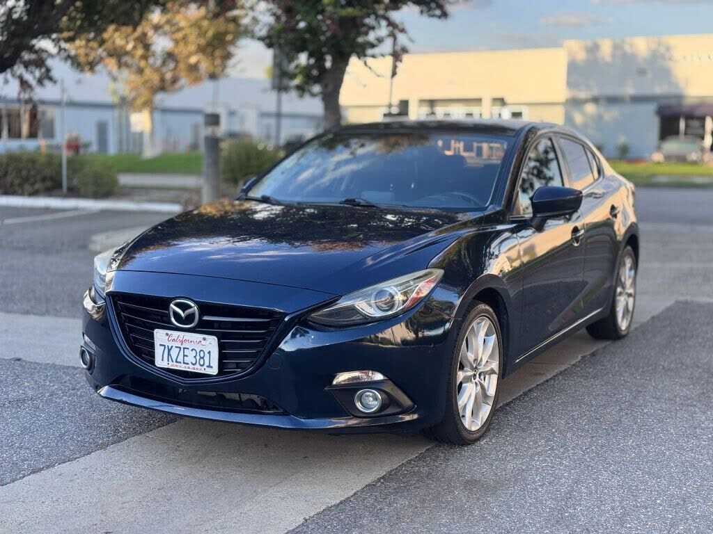 2015 MAZDA Mazda3