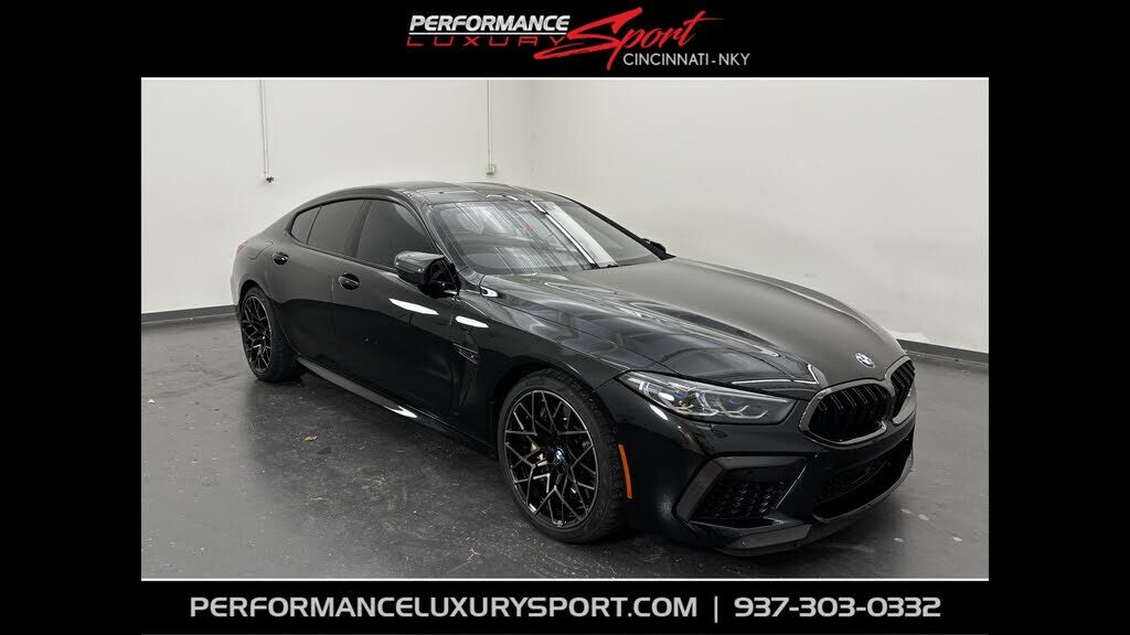 2023 BMW M8