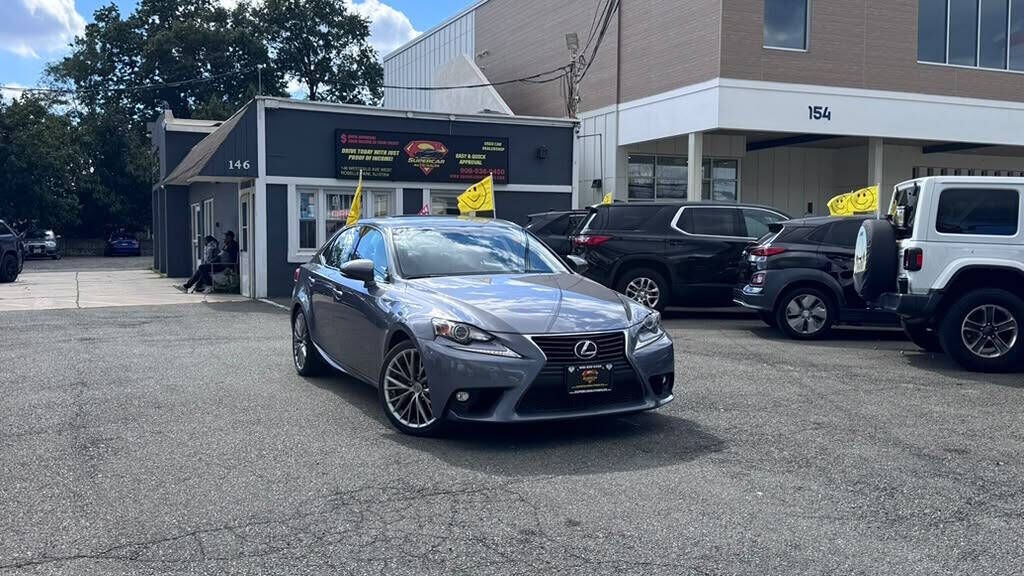 2016 LEXUS IS
