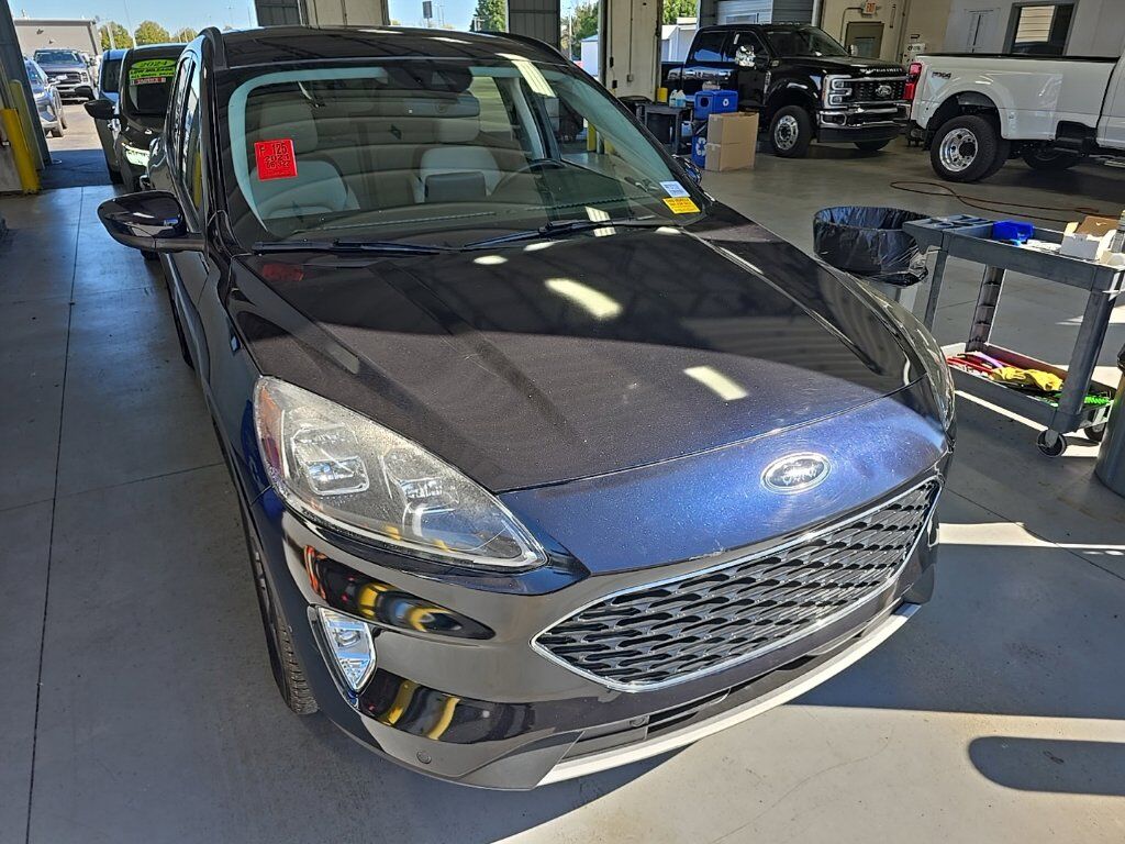 2021 FORD Escape