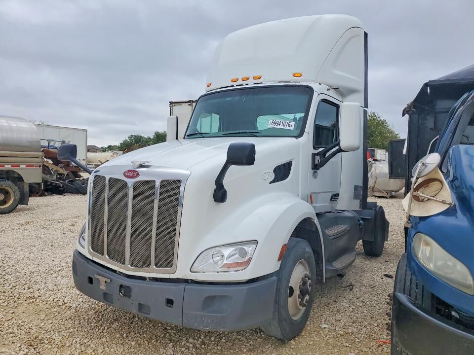 2018 PETERBILT 579